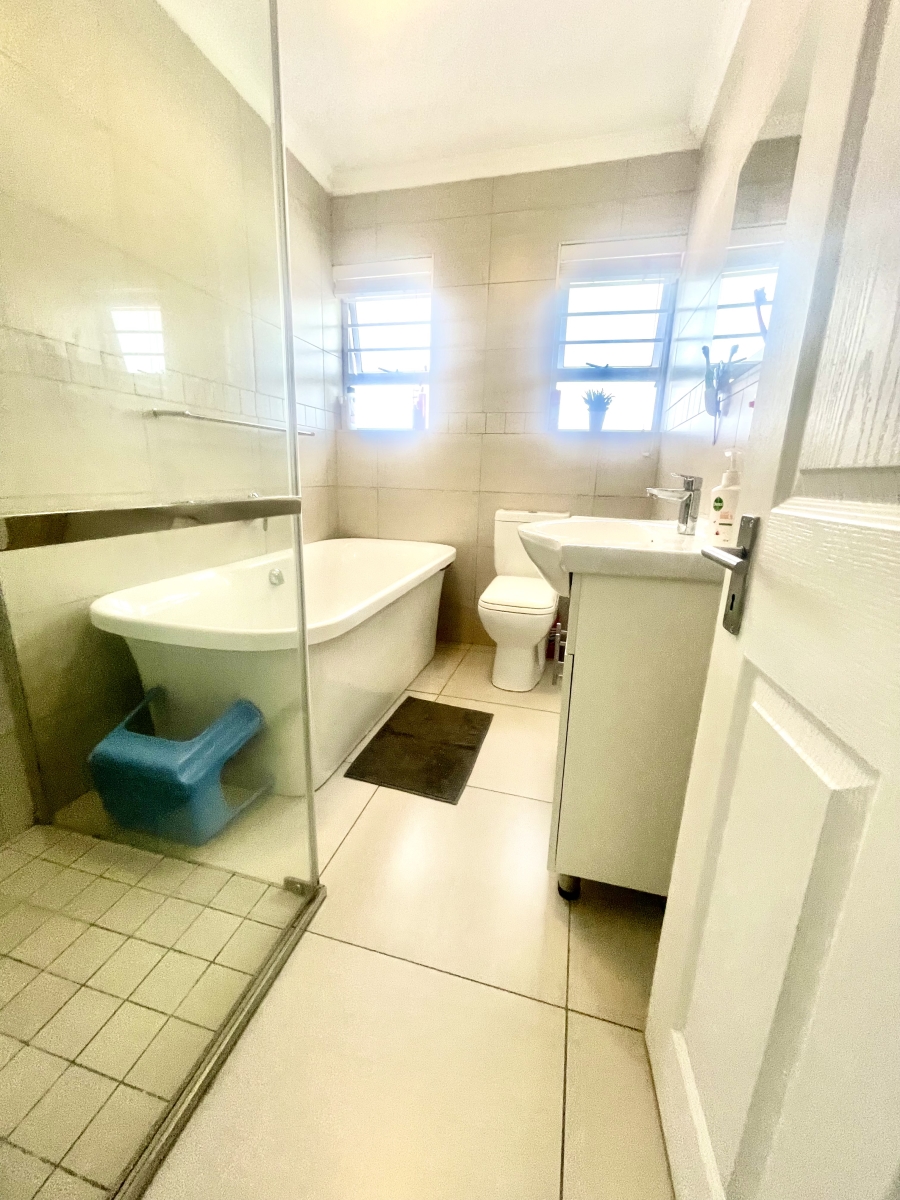 3 Bedroom Property for Sale in Beacon Bay Eastern Cape